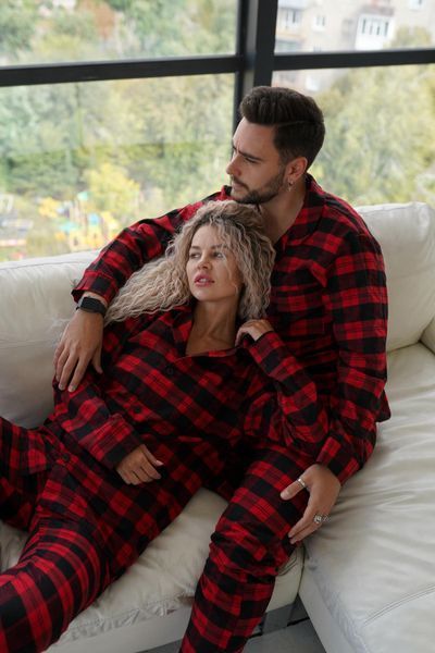 Байкова піжама Family Look у клітинку жіноча та чоловіча, фланель червоно-чорна S  Х80-08 фото